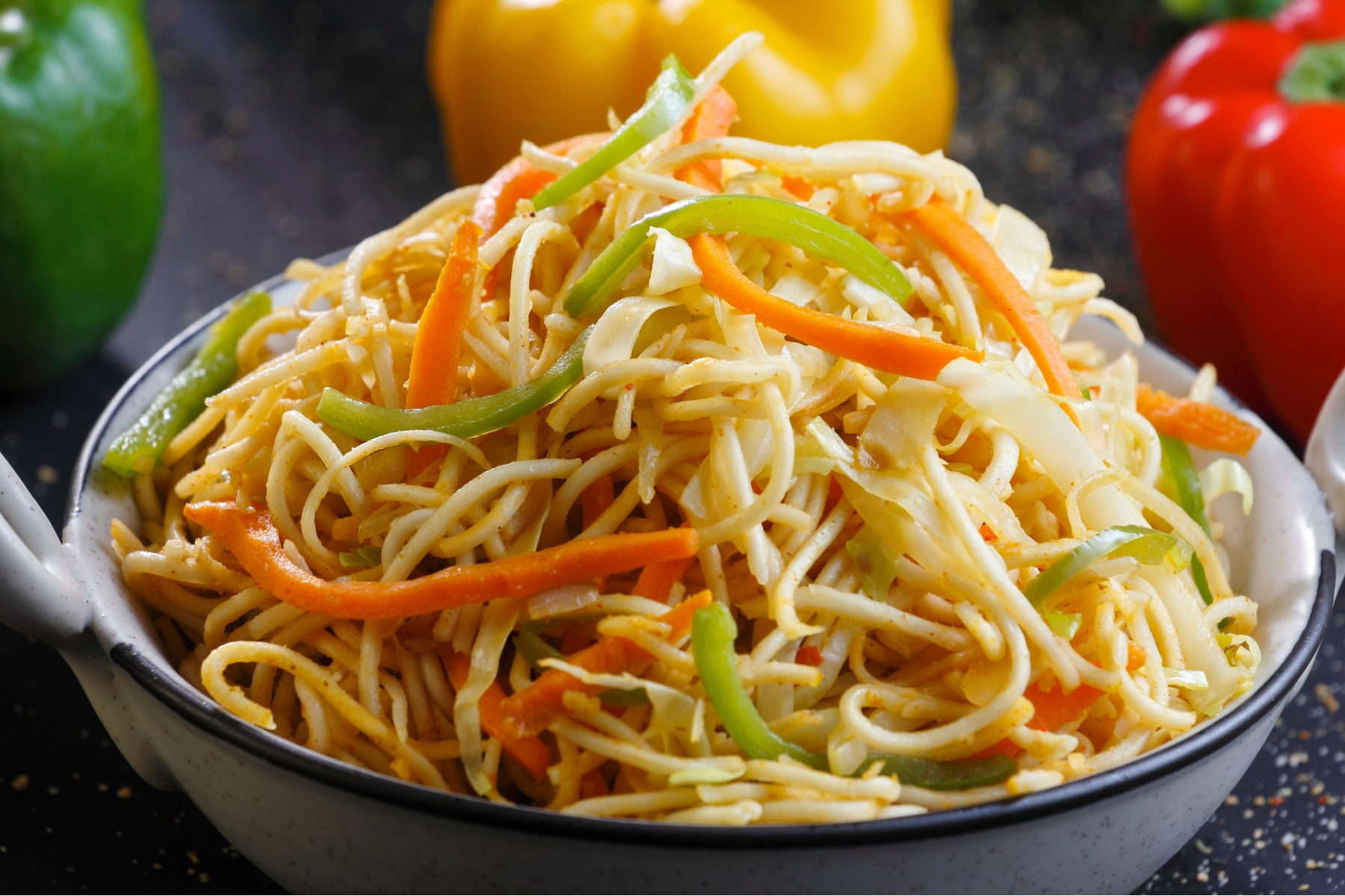 Veg Hakka Noodles